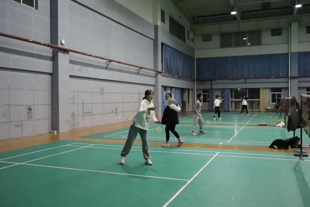 羽毛球比赛|快乐羽共,轻羽飞扬